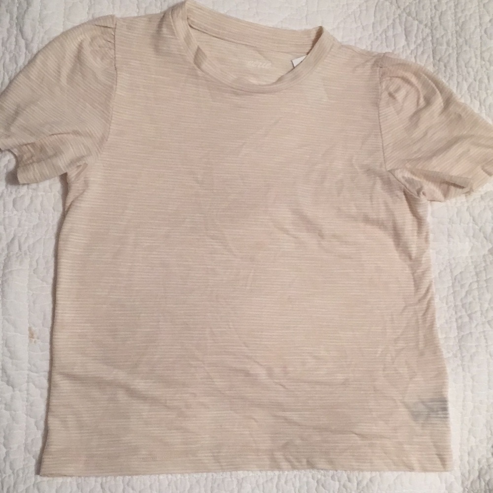 Aerie top